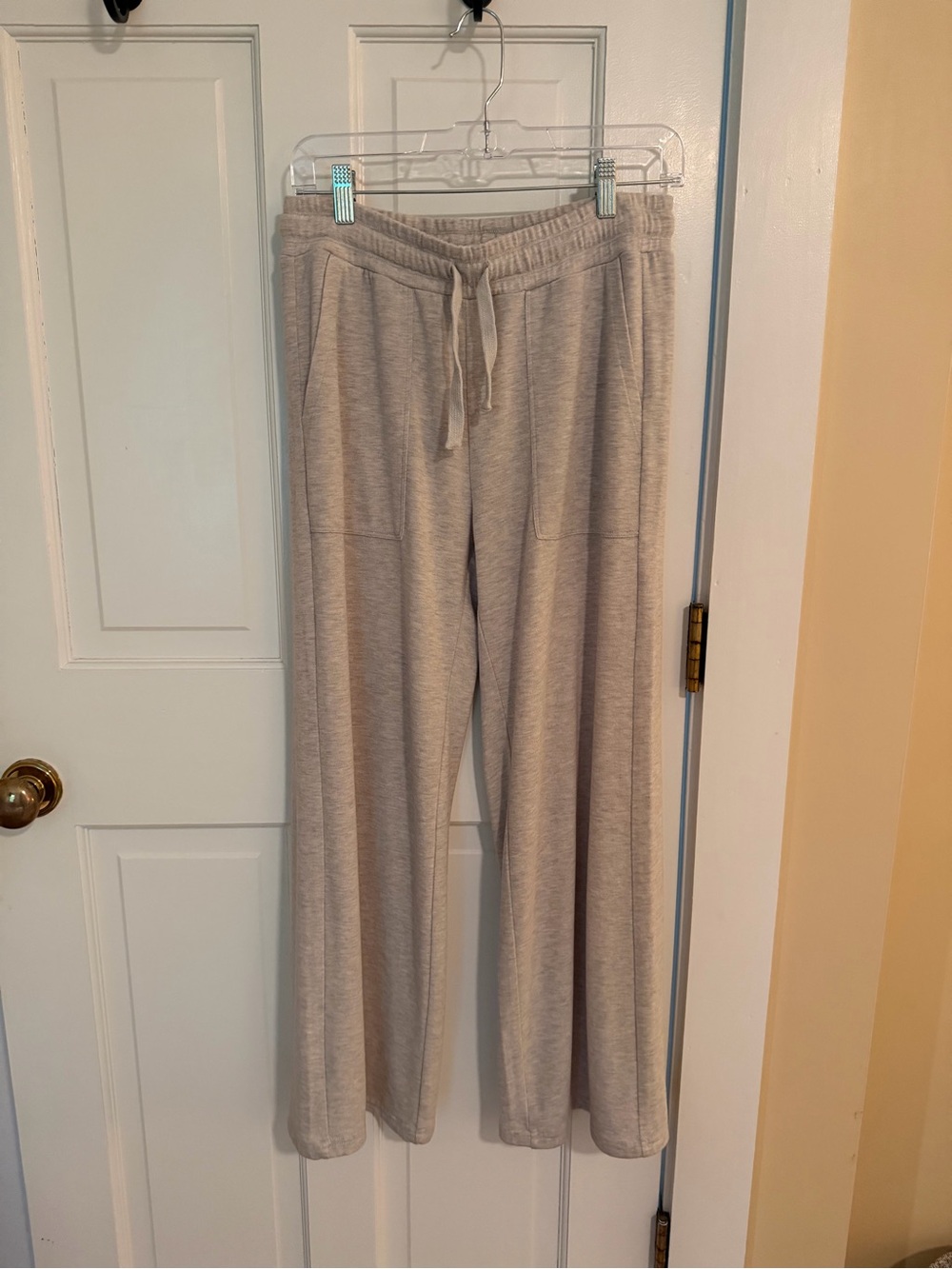 Splendid Lounge Pants in Taupe